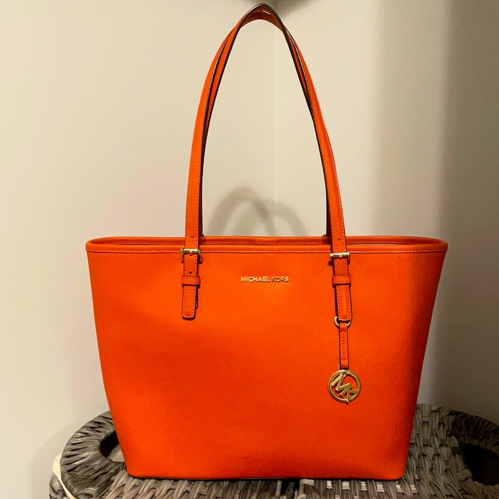 Michael Kors Tote!!